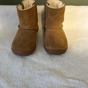 UGG Toddler Girl size 10